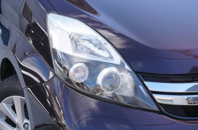 2013 TOYOTA ISIS PLATANA